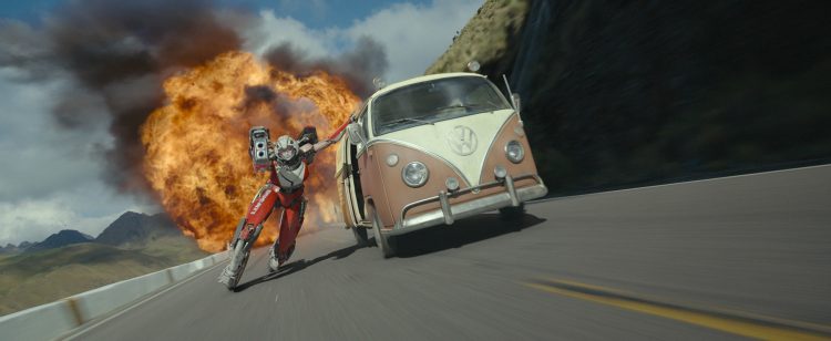 Arcee and Wheeljack in PARAMOUNT PICTURES and SKYDANCE Present In Association with HASBRO and NEW REPUBLIC PICTURES A di BONAVENTURA PICTURES Production A TOM DESANTO / DON MURPHY Production A BAY FILMS Production “TRANSFORMERS: RISE OF THE BEASTS”